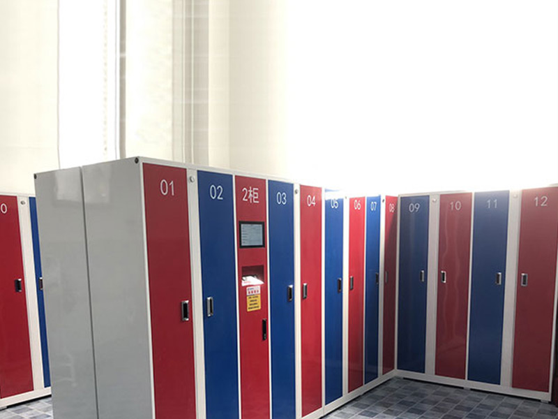 某學(xué)校浴室智能更衣柜